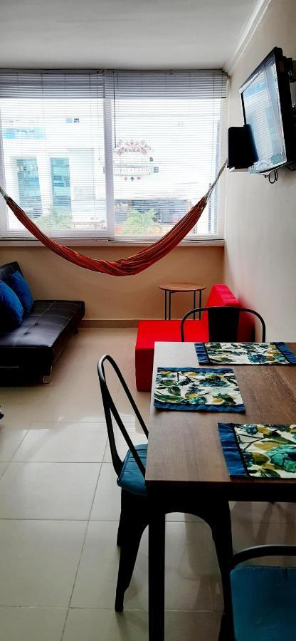 Apto Nacaela-bocagrande Cerca A La Playa Apartamento