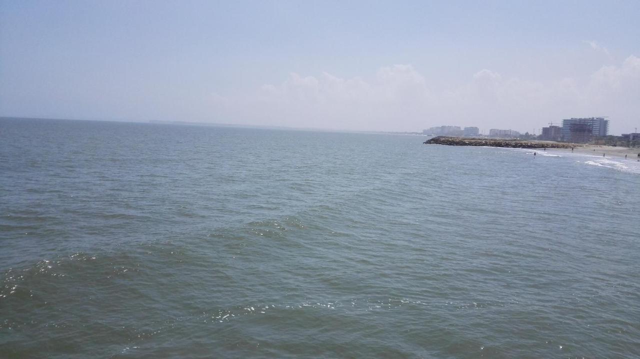 Aparta-suites En Junto A La Playa *