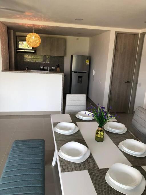 Apartamento Costero, Amplio Y Cómodo. *