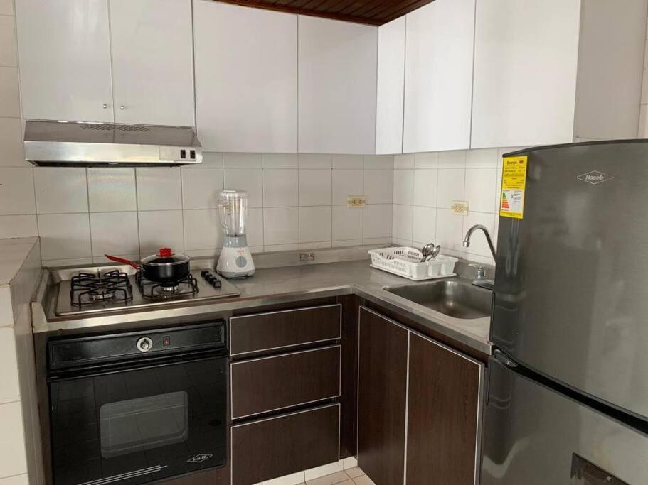 Apartamento En El Laguito - Cerca Al Mar