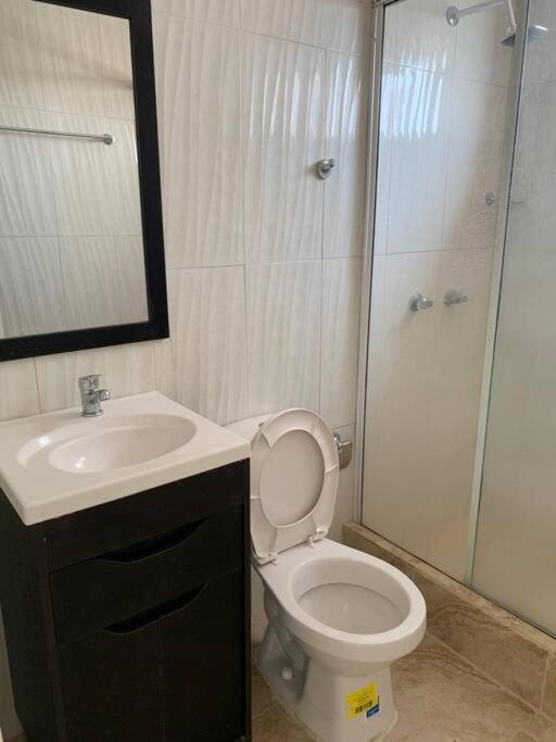 En El Laguito - Cerca Al Mar Apartamento Cartagena