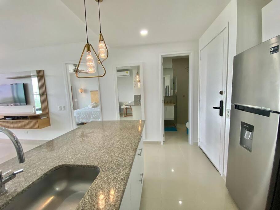 Beachfront Epic Apartamento
