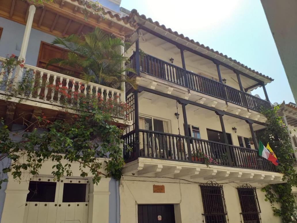 Pensión Habitación Centro Histórico De Indias 201 *