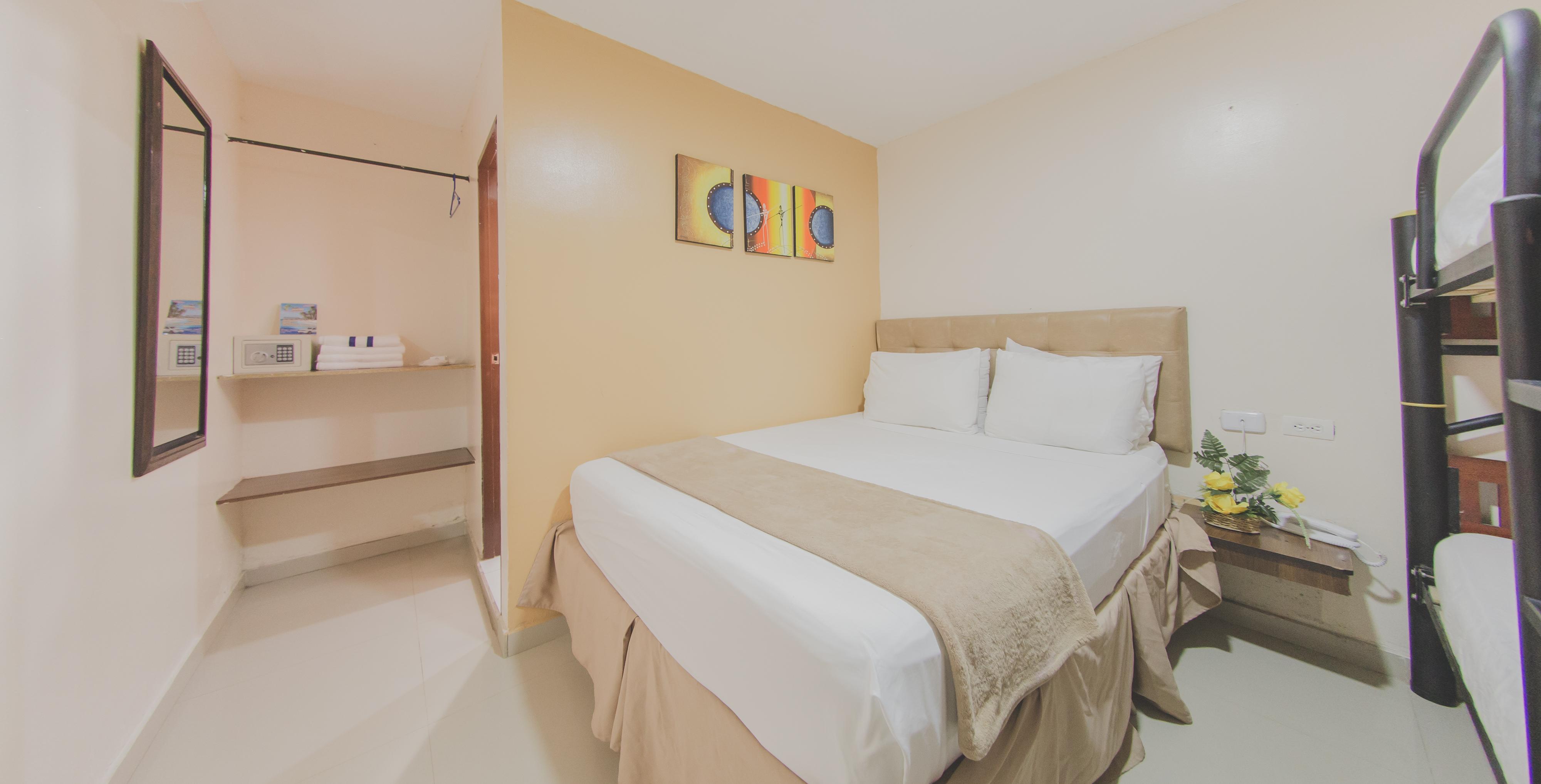 Hotel Azuán By Gh 3*