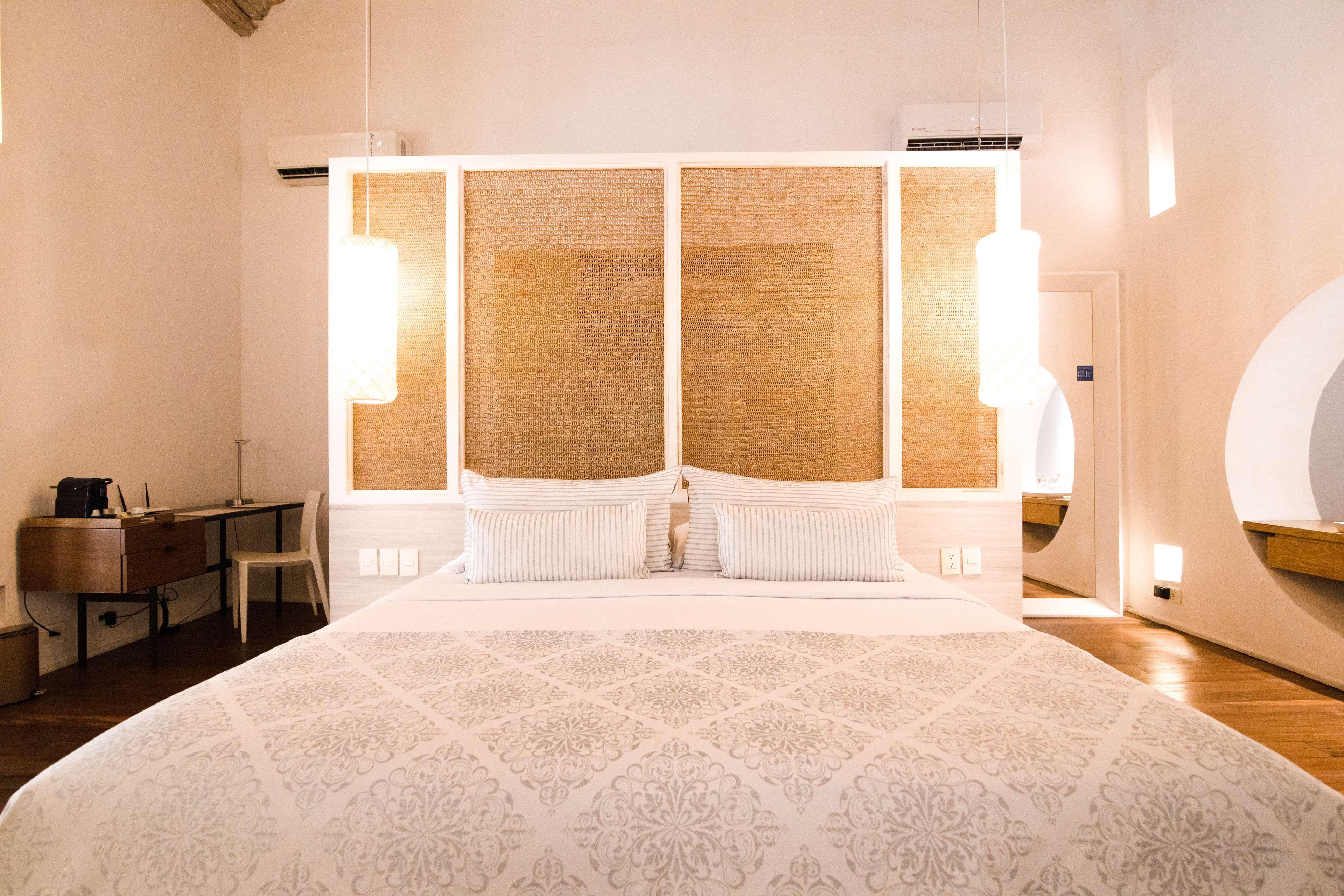 Nacar Cartagena, Curio Collection By Hilton
