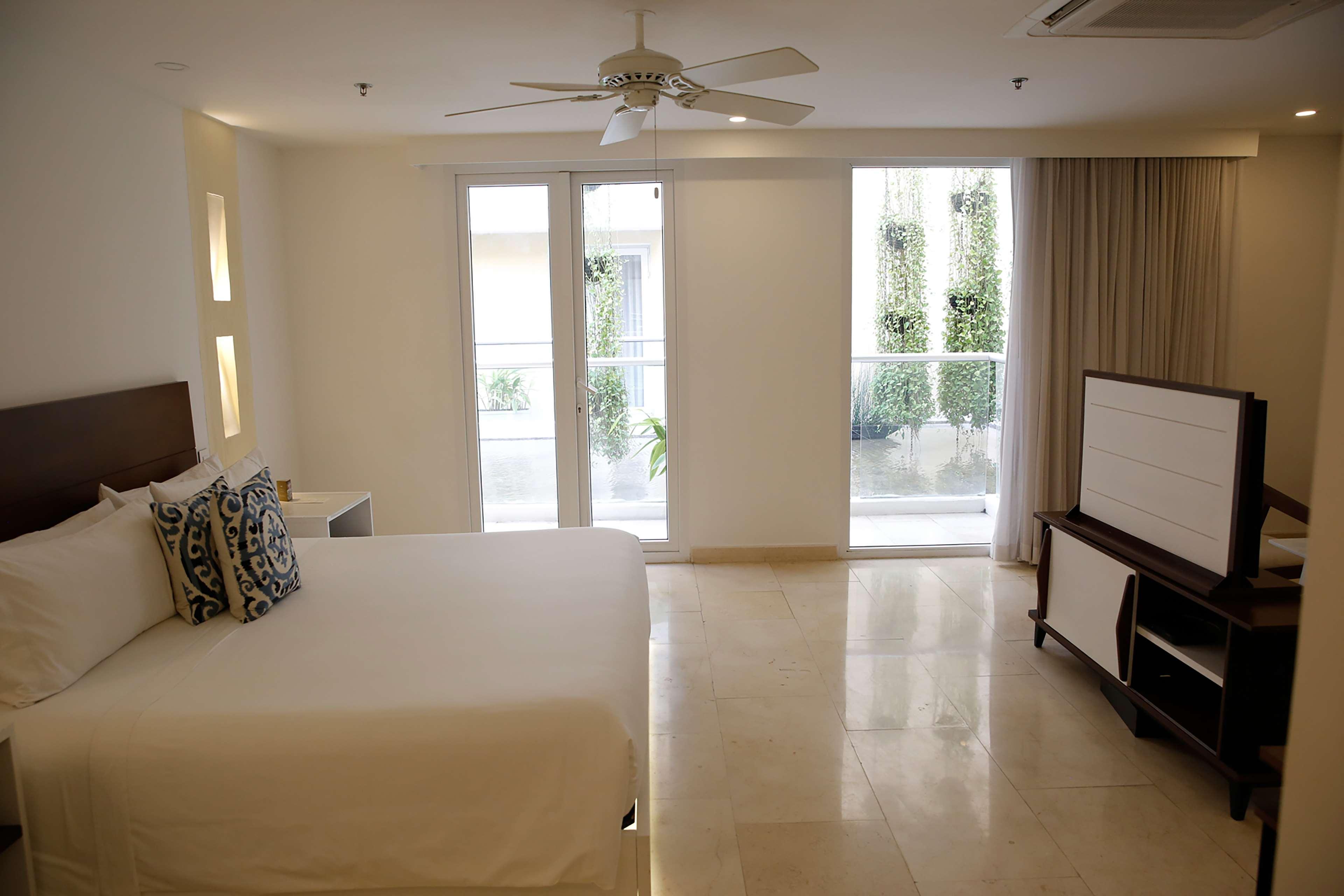 Nacar Cartagena, Curio Collection By Hilton Cartagena