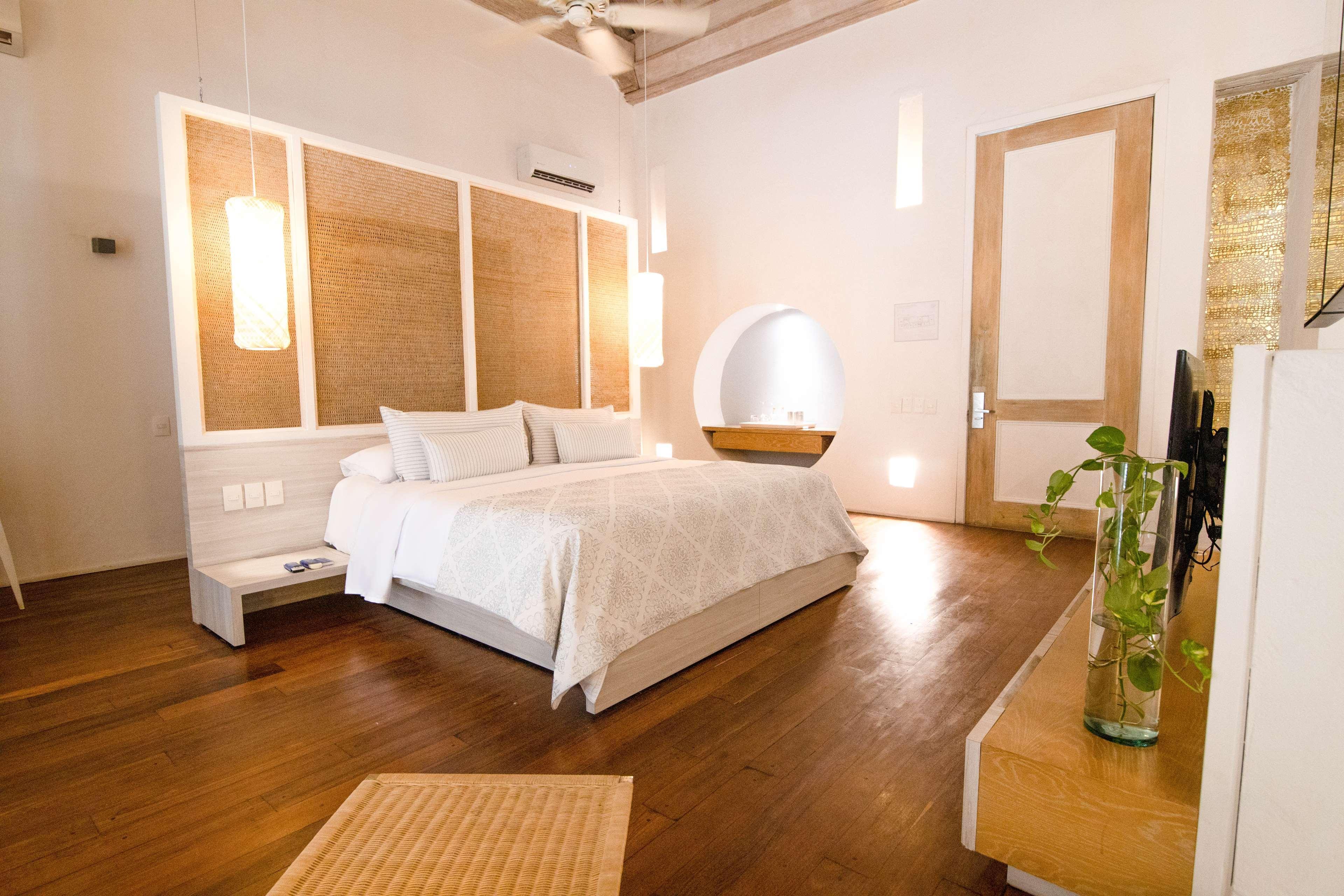 Nacar Cartagena, Curio Collection By Hilton