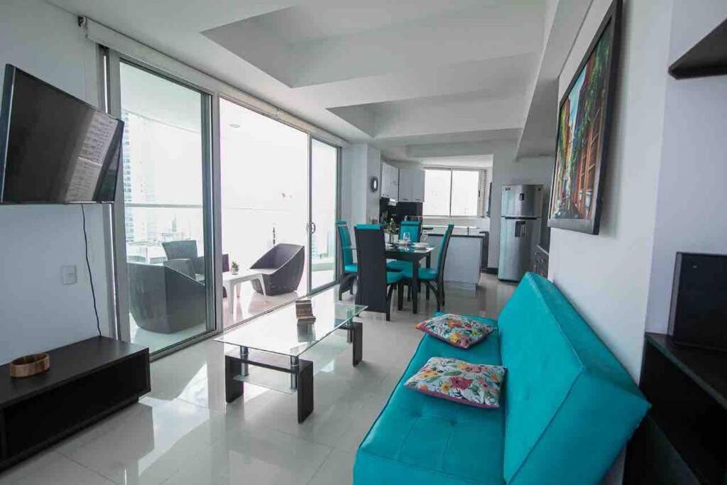 Bocagrande Vista Al Mar Piso 21 *