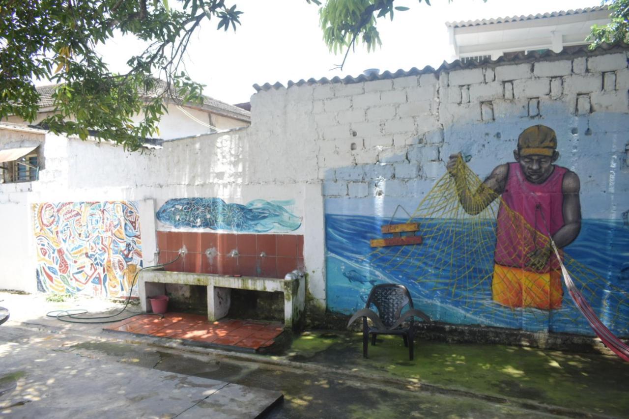 Hostal Hosting And Travel Services 420 *