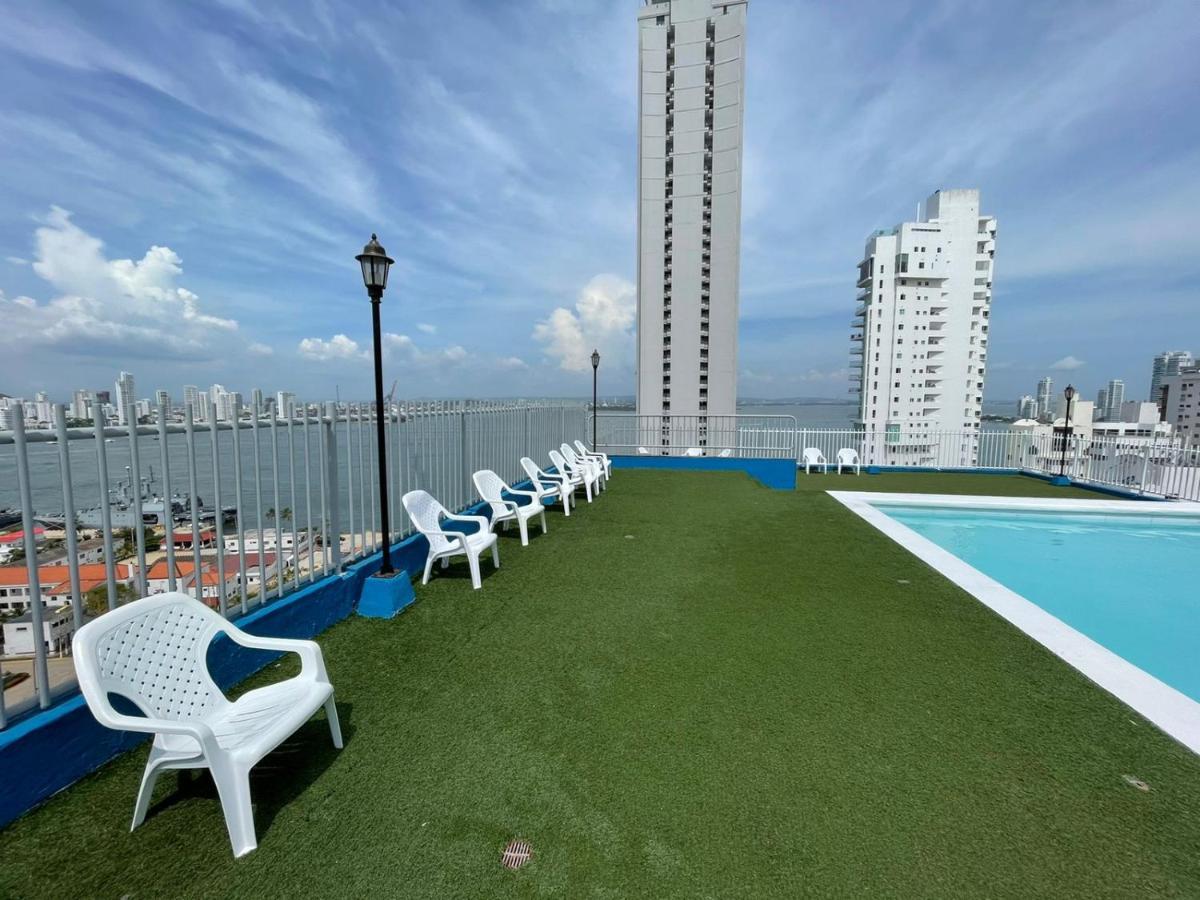 En Edificio Portofino Remodelados Icdi Apartamento