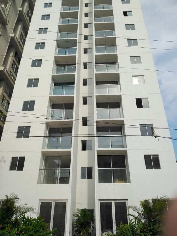 Apartamento Con Balcón Y Cerca Al Mar *