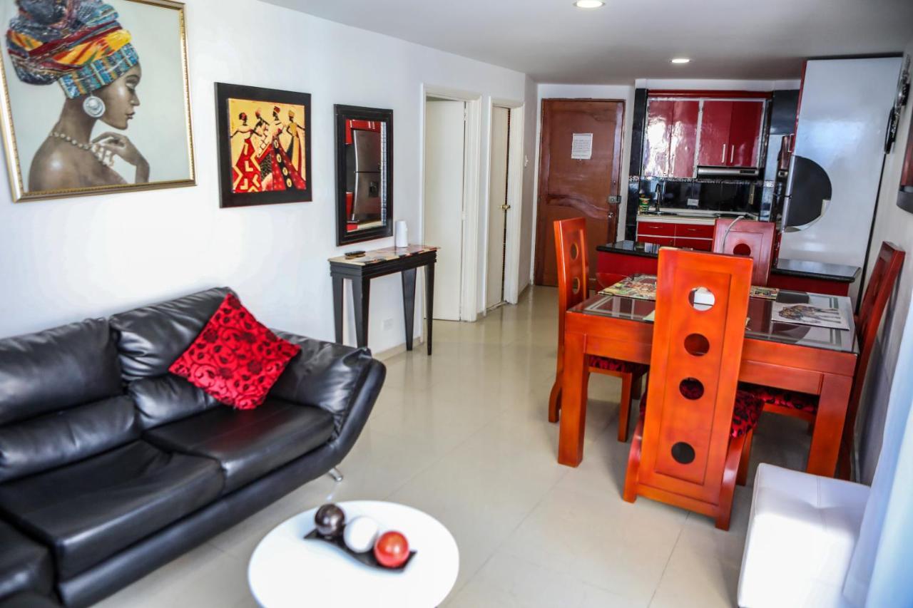 Apartamento Apto En El Laguito Con Piscina *