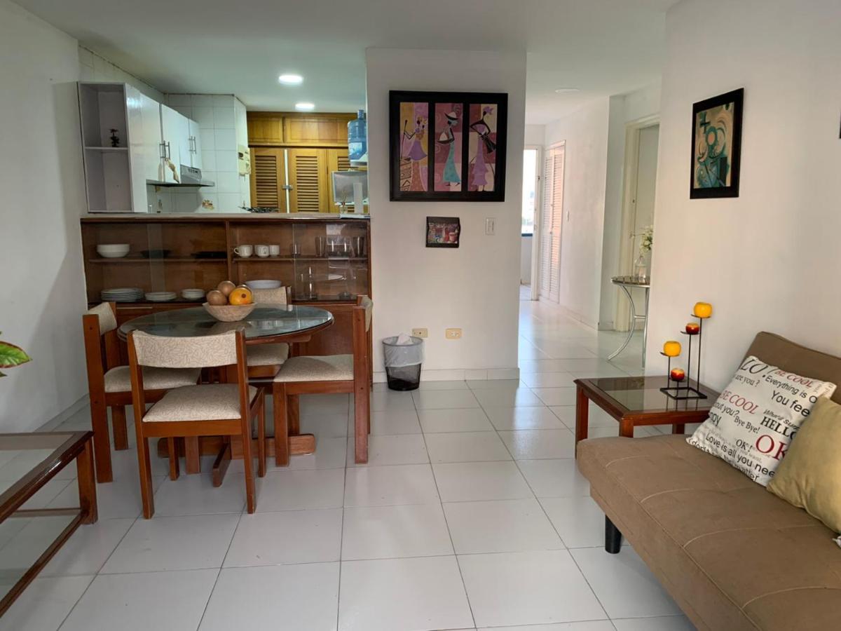 Apto Comodo En Bocagrande Apartment