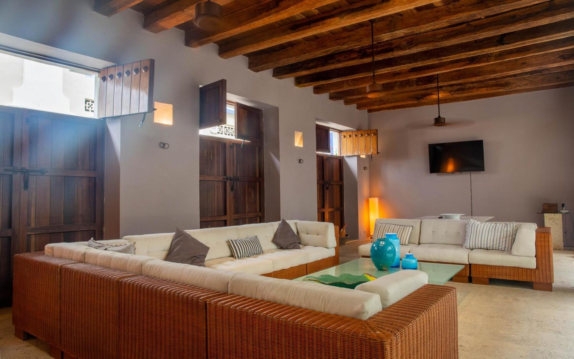 Hotel Casa Raynes By Masaya 4*