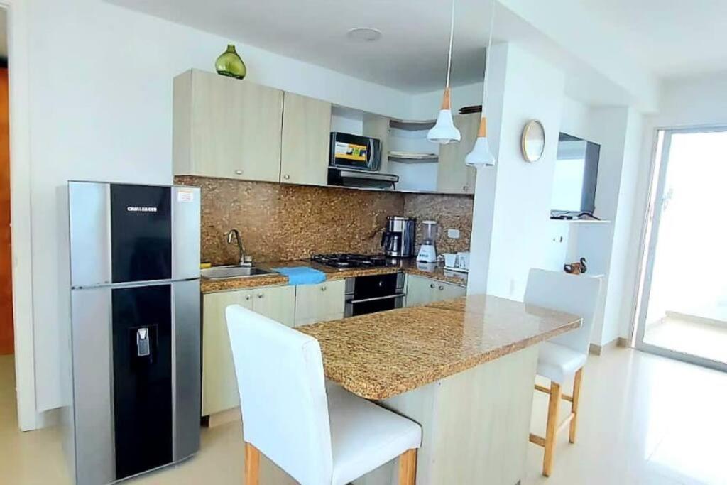 Hermoso Apartamento Vista Al Mar. Edf Palmetto 1 . Cartagena