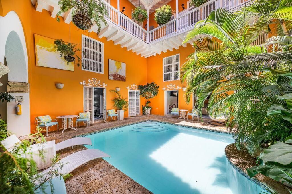Amazing Colonial Mansion Old Villa