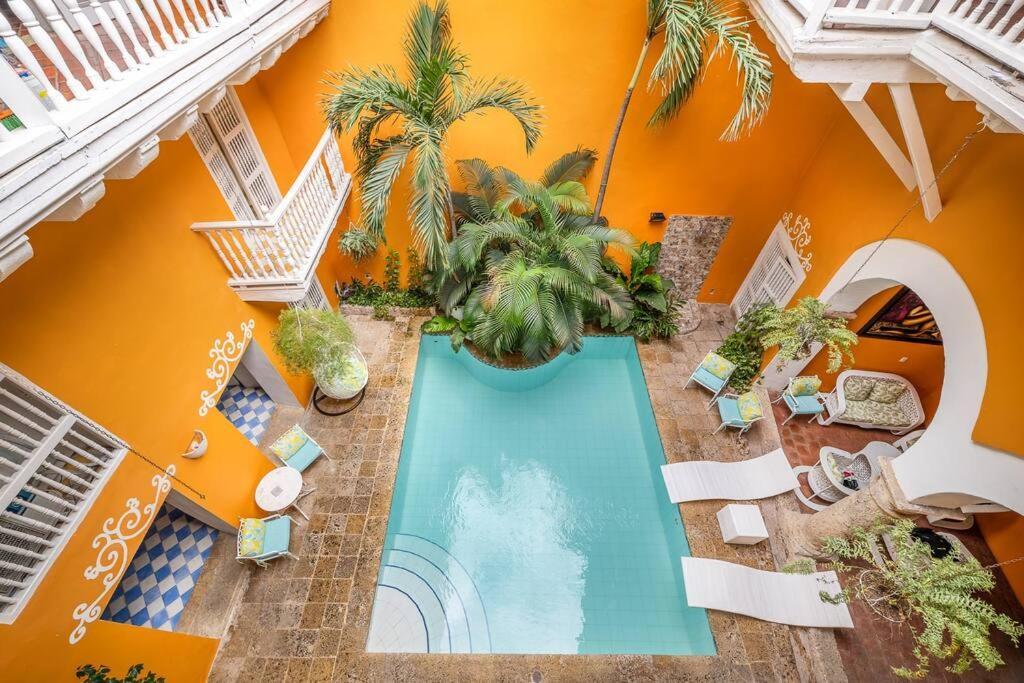 Amazing Colonial Mansion Old