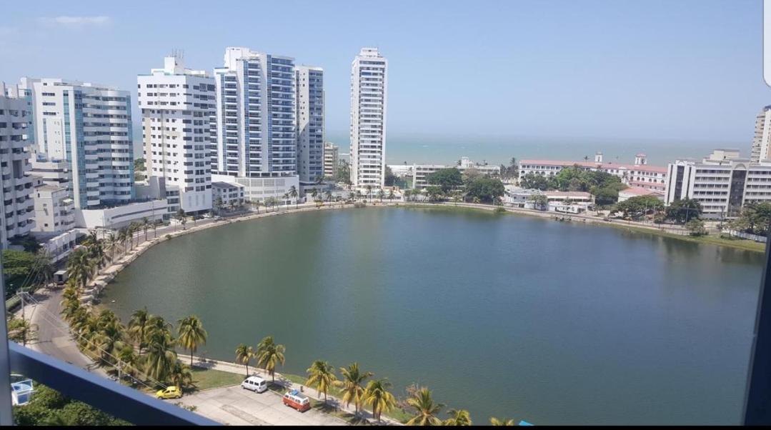 Apartamento Aparta-estudio De Lujo Piso 12 Frente A La Playa Cartagena