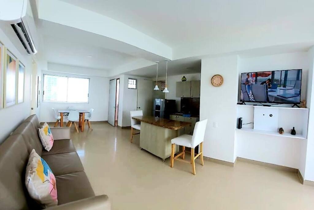 Hermoso Apartamento Vista Al Mar. Edf Palmetto 1 . * Cartagena