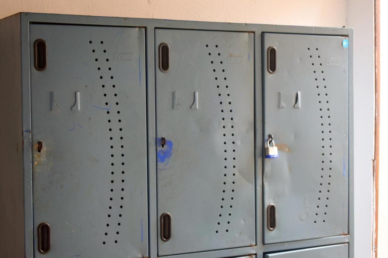 Hostal Hosting And Travel Services 420