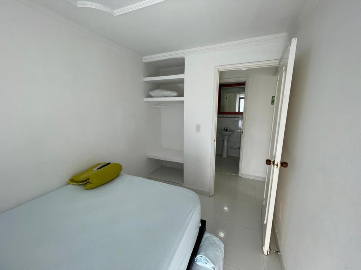 Edificio Portofino Al Lado Decameron Apartamento *