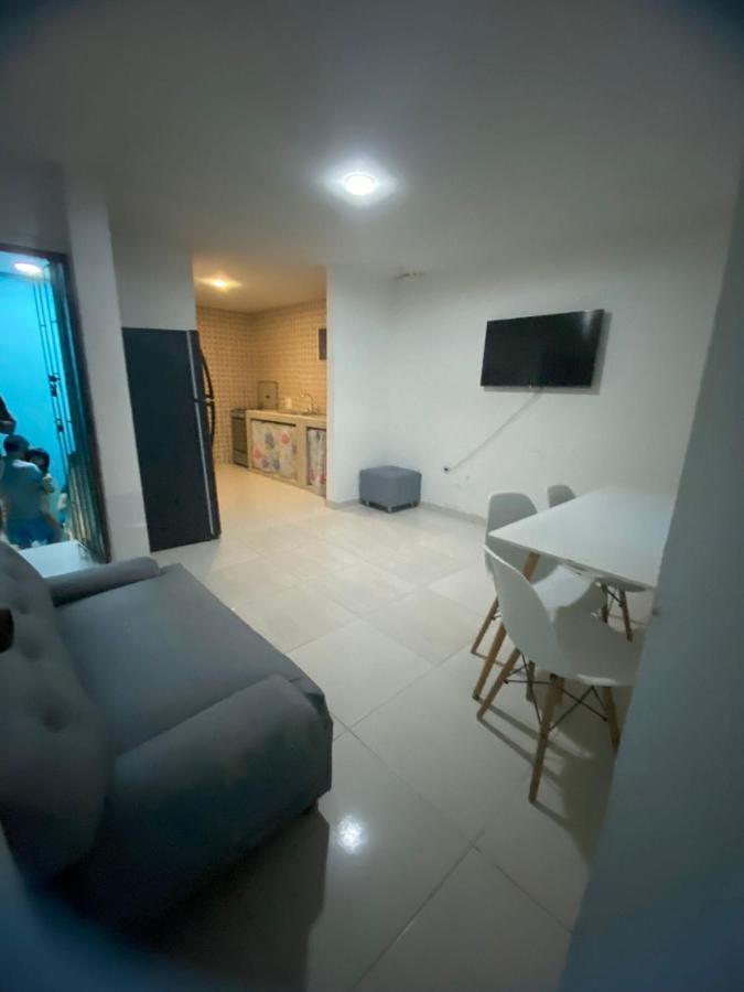 Alojamiento Casa Blanca , A 5 Min Del Aeropuerto Y Playas ! Apartment Cartagena