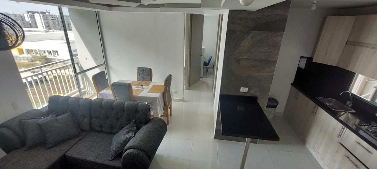 Hermoso Con Balcon, 3 Alcobas *