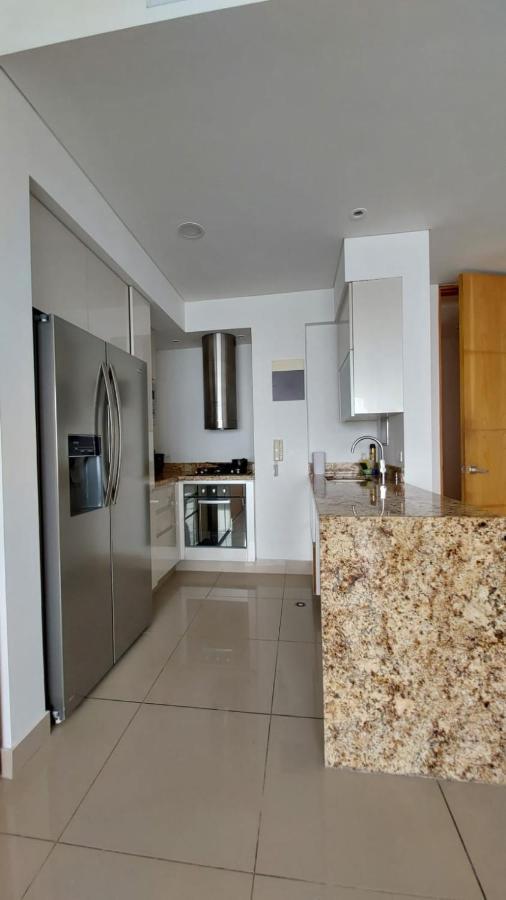 Cozy Con Excelente Vista En Edificio De Lujo - H2 Regency *