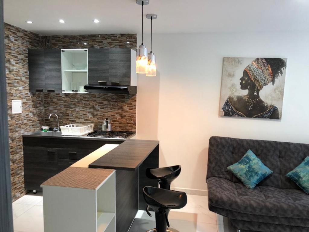 Apartamento En El Edificio Nuevo Conquistador Con Vista Al Mar Apartment *