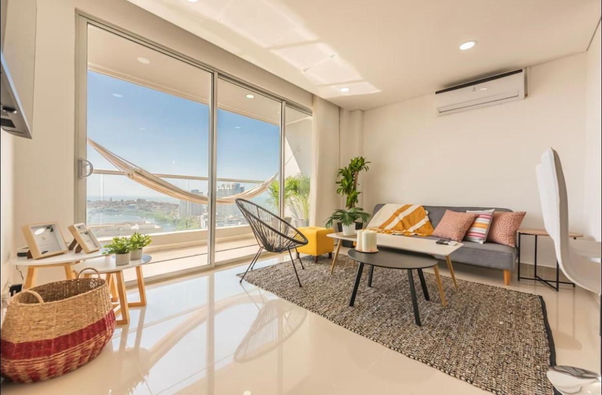 Espectacular Apartamento Con Excelente Vista Cabrero Marina Club Apartment