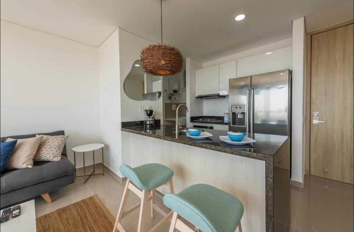 Espectacular Apartamento Con Excelente Vista Cabrero Marina Club Apartment *