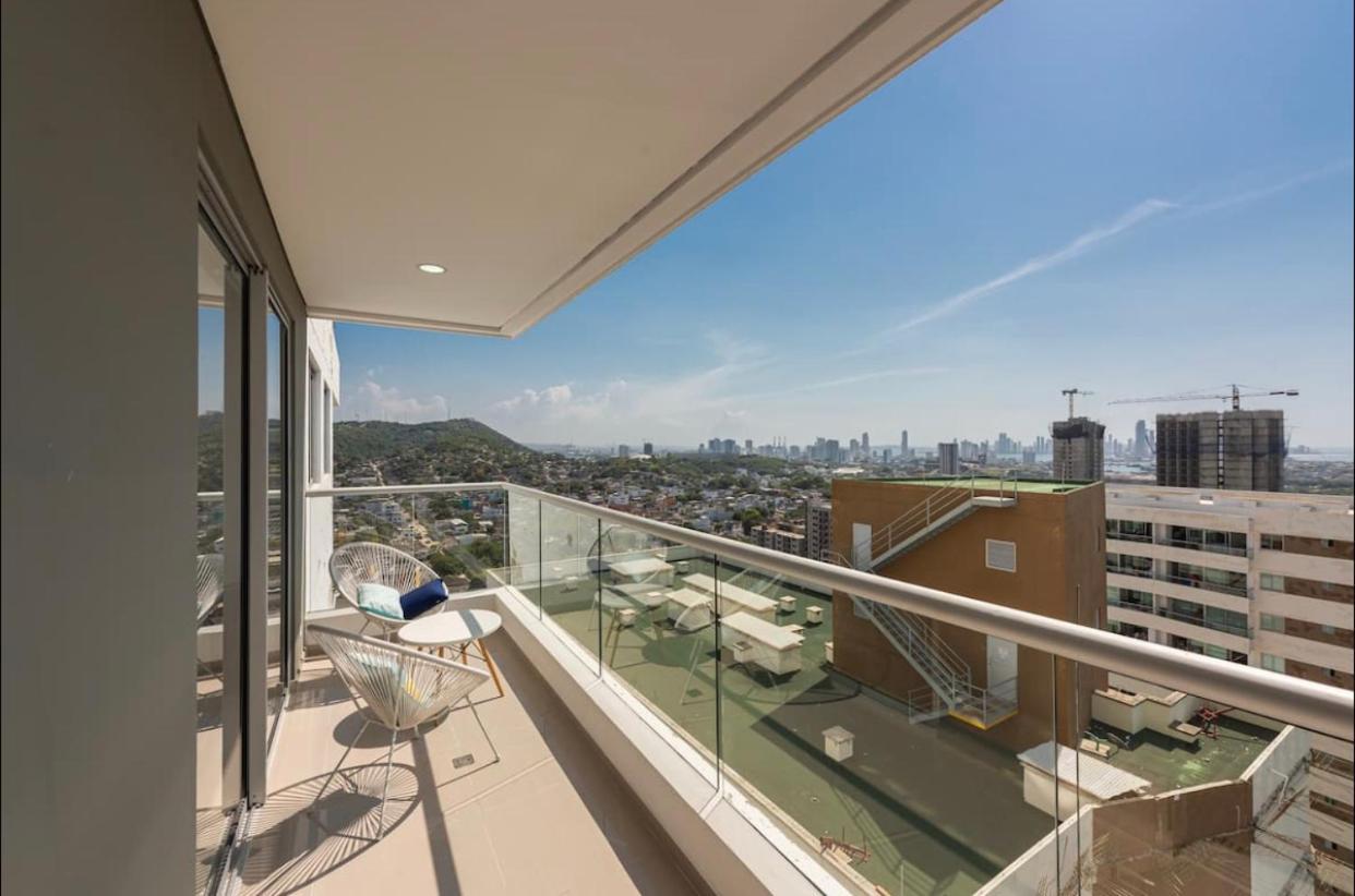 Espectacular Apartamento Con Excelente Vista Cabrero Marina Club *