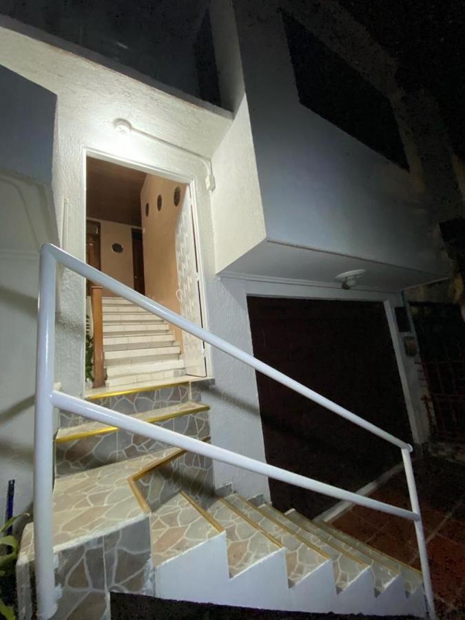 Homestay Independientes Cerca Al Aeropuerto 1 *