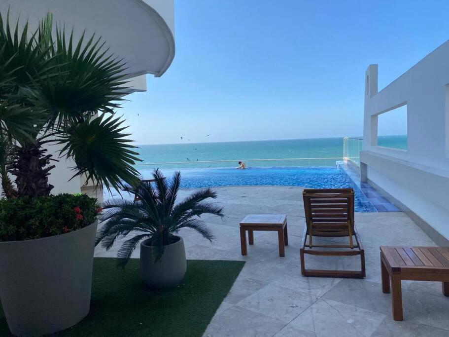 Frente A La Playa * Cartagena