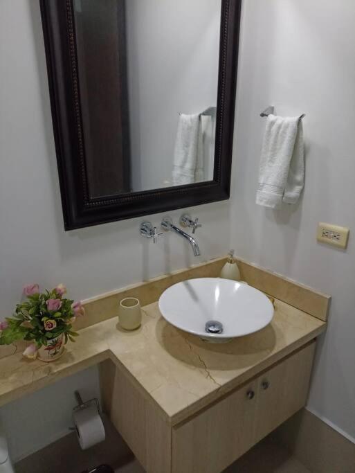 Apartamento Frente A La Playa *