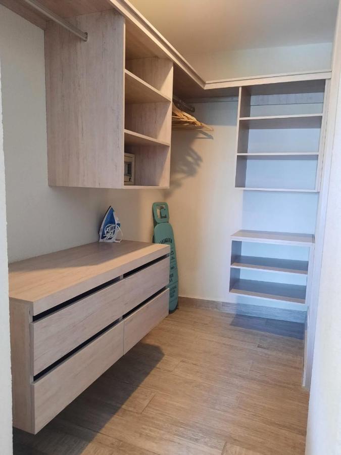 Dominique Cartagena, Beautiful 2 Bedroom *