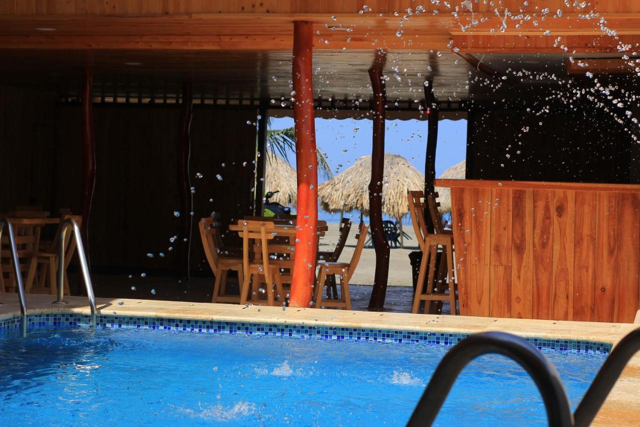 Hotel Y Restaurante Yalis