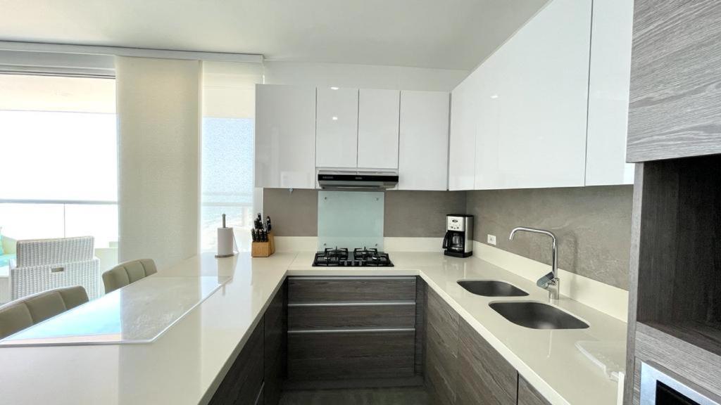 Ctgna 10 Personas 3 Playa Americas Morros Apartamento