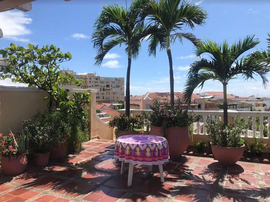 Apt. With Rooftop & Ocean View In The Old City Cartagena