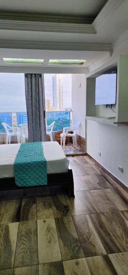 Aparta-estudio De Lujo Piso 12 Frente A La Playa Cartagena