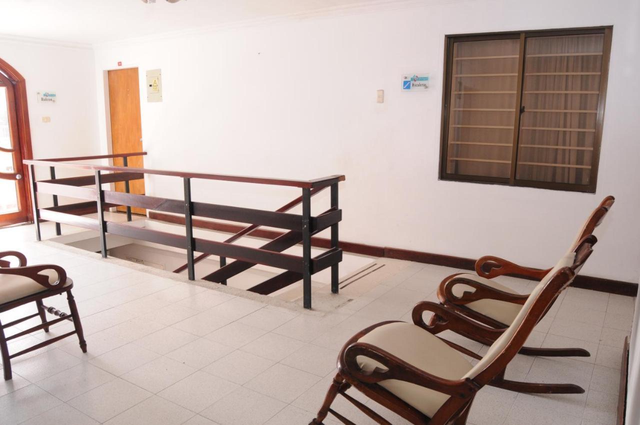 Veleros Hotel 2*