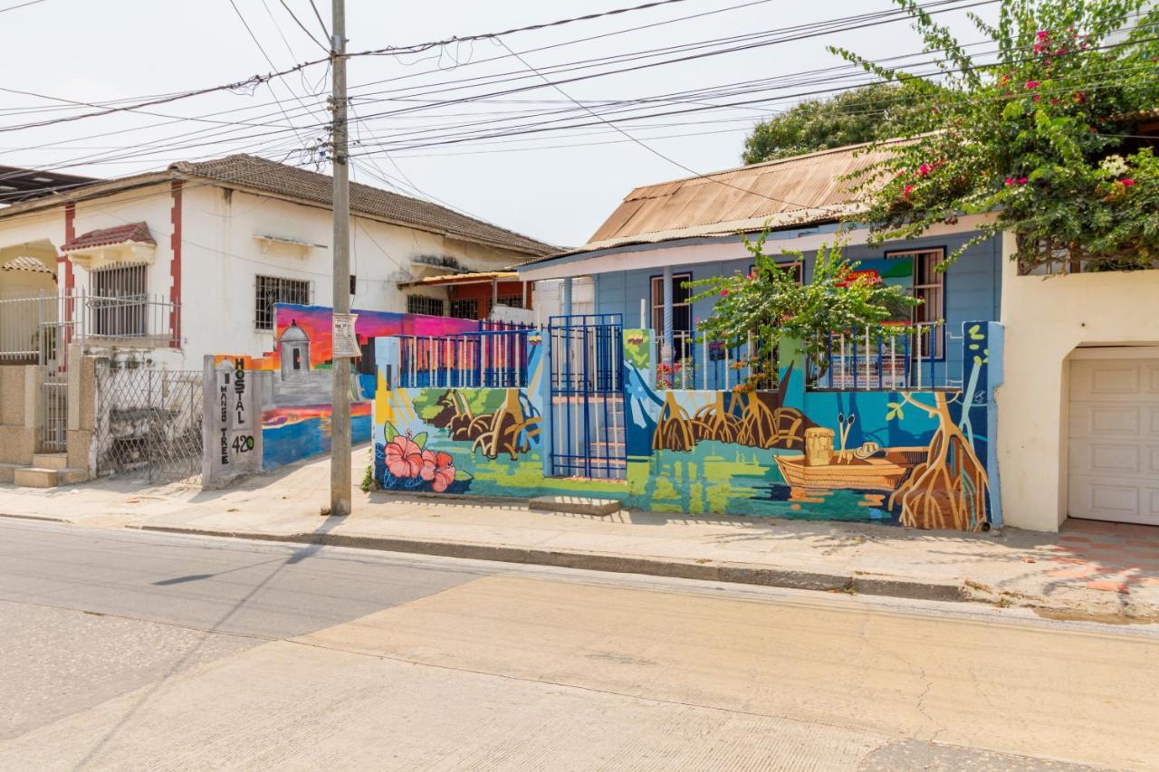 Hosting And Travel Services 420 Hostal Cartagena