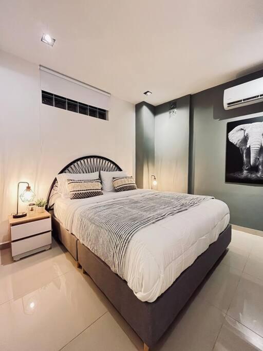 Espanola 2b Dream 2bed 1ba Apartment *