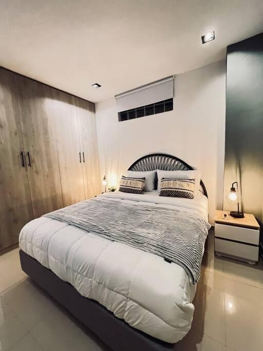 Espanola 2b Dream 2bed 1ba Apartment