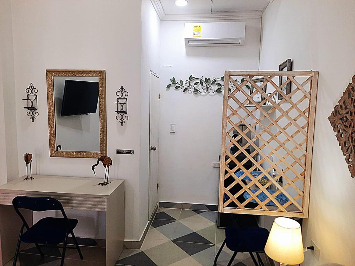 Gs 996 Habitación en casa particular Cartagena