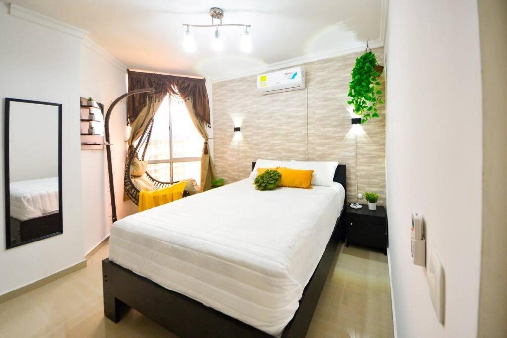 Cozy Just Steps From The * Cartagena
