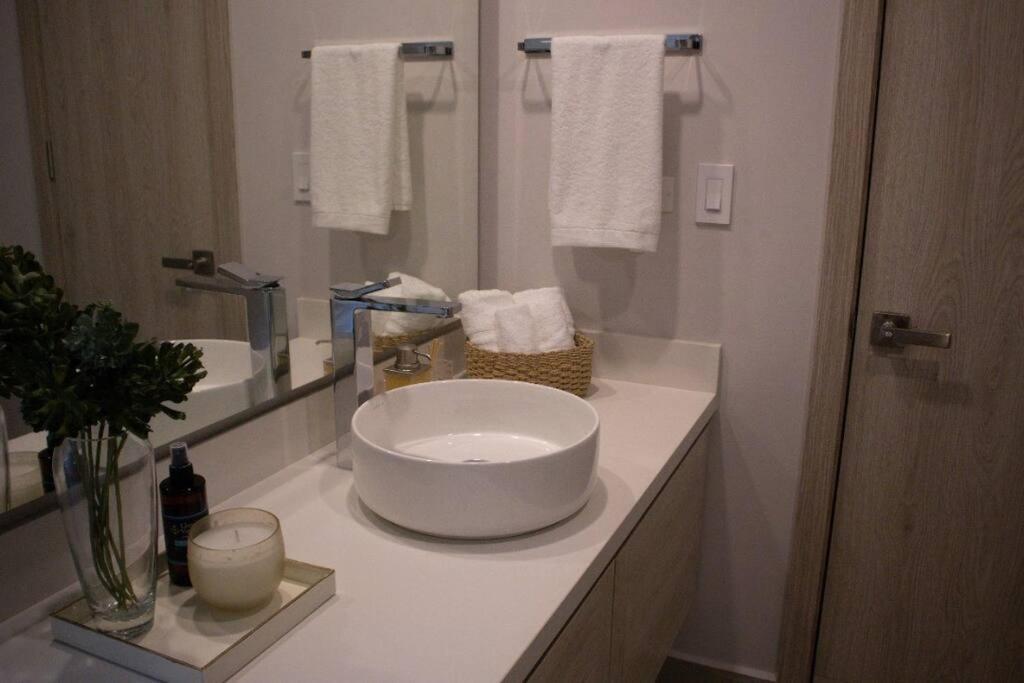 Con Piscina Privada Morros Io *