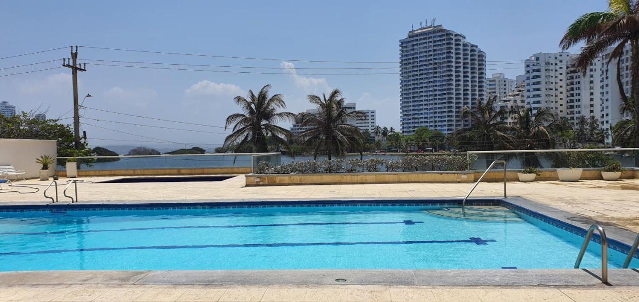 Vista Bahia Bocagrande Apartamento *