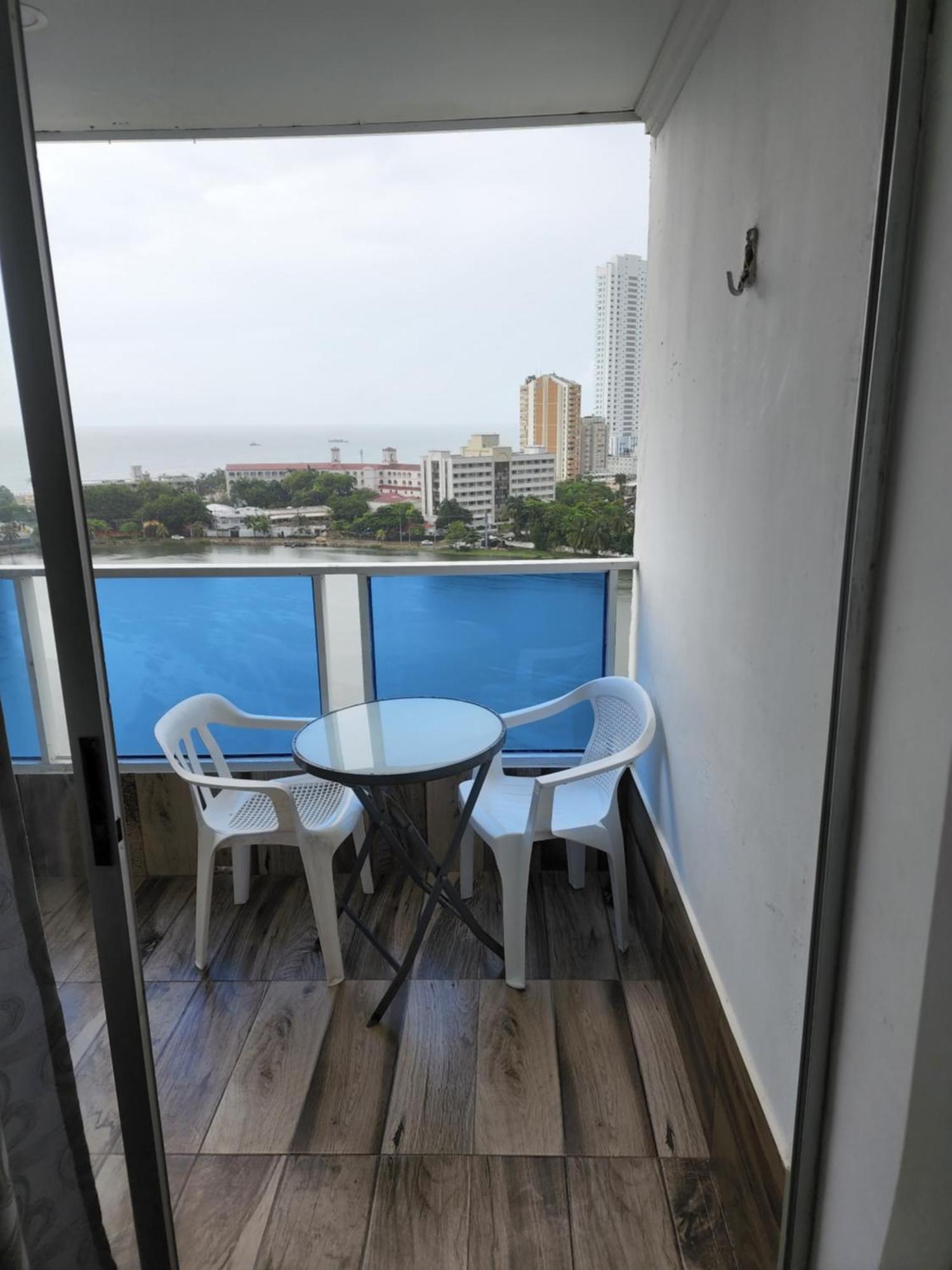 Estudio Low Cost Piso12 Frente A La Playa * Cartagena