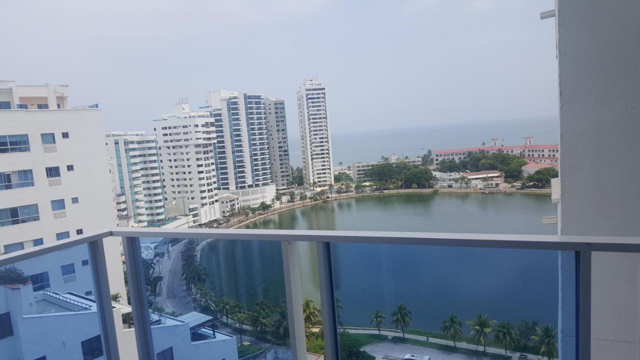 Apartamento Estudio Low Cost Piso12 Frente A La Playa